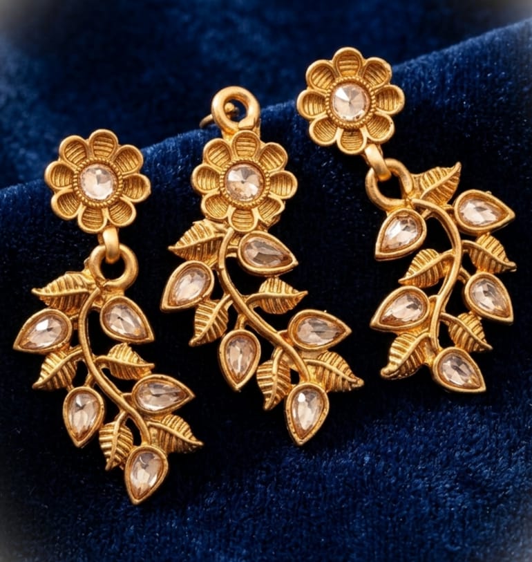 Antique Gold Kundan Floral Vine Earrings And Tikka Set